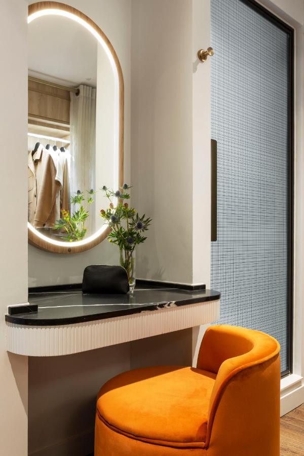 Virgin Hotels エディンバラ エクステリア 写真 A bathroom in a hotel